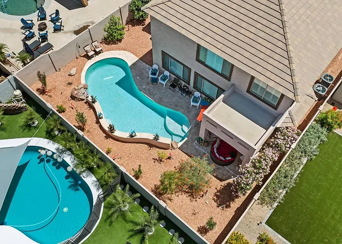 Oasis • Pool, Gym & Workspace Surprise